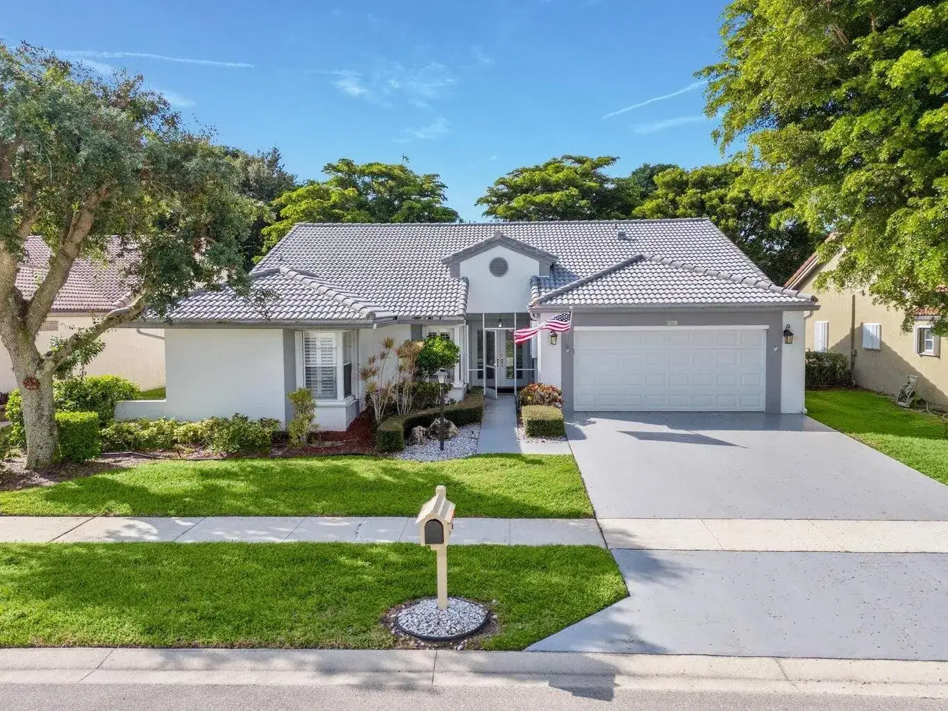 3 bedroom 2 bath Residential for sale at 8261 Lake Cypress Road, Lake Worth FL 33467