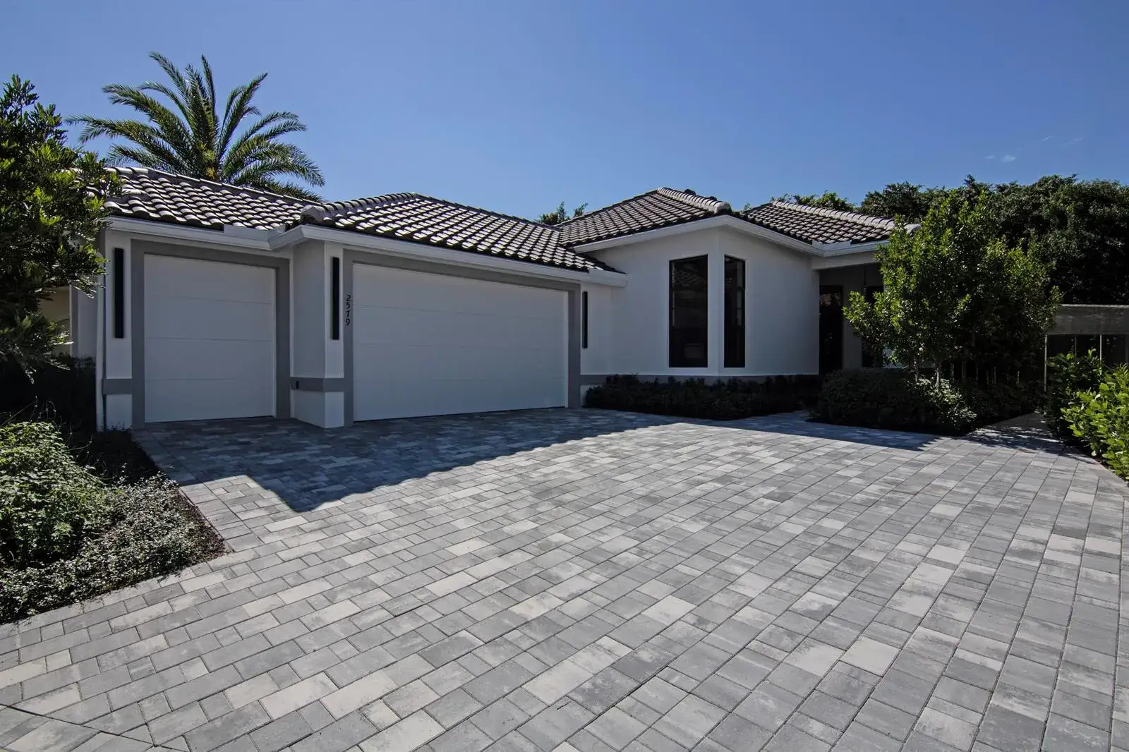 3 bedroom 3 bath Residential for sale at 2579 Players Court, Wellington FL 33414