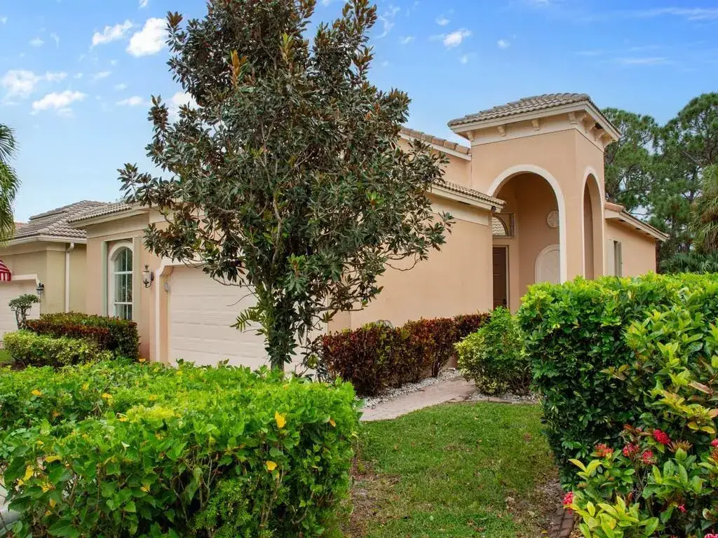 3 bedroom 2 bath Residential for sale at 6159 Arlington Way, Fort Pierce FL 34951