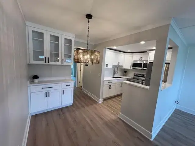 1 bedroom 1 bath Residential for sale at 124 Sheffield F, West Palm Beach FL 33417
