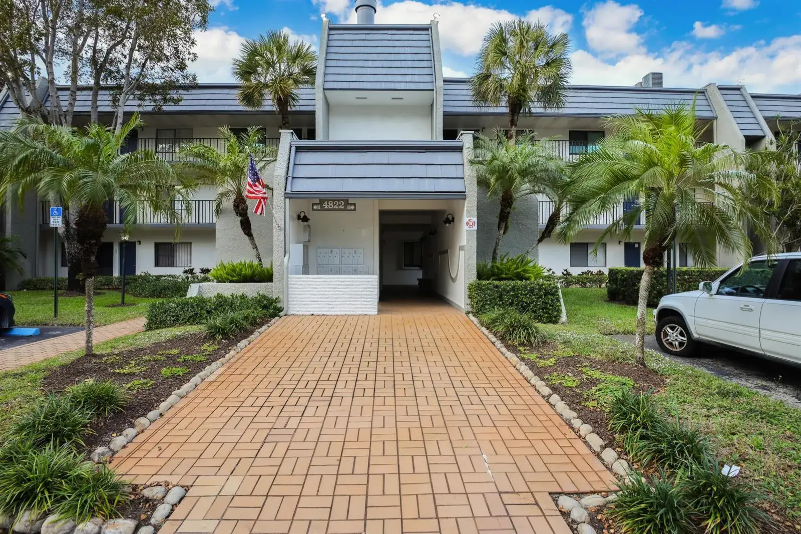 2 bedroom 2 bath Residential for sale at 4822 Esedra Court # 303, Lake Worth FL 33467