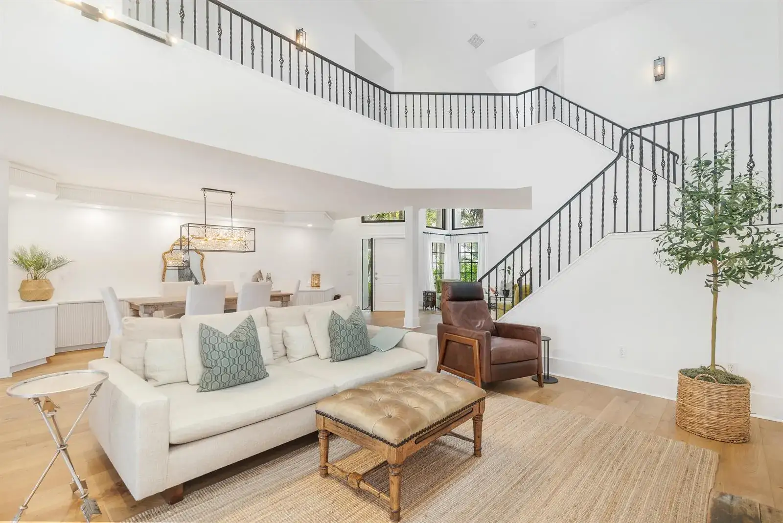 4 bedroom 4 bath Residential for sale at 2379 Windsor Way Court, Wellington FL 33414