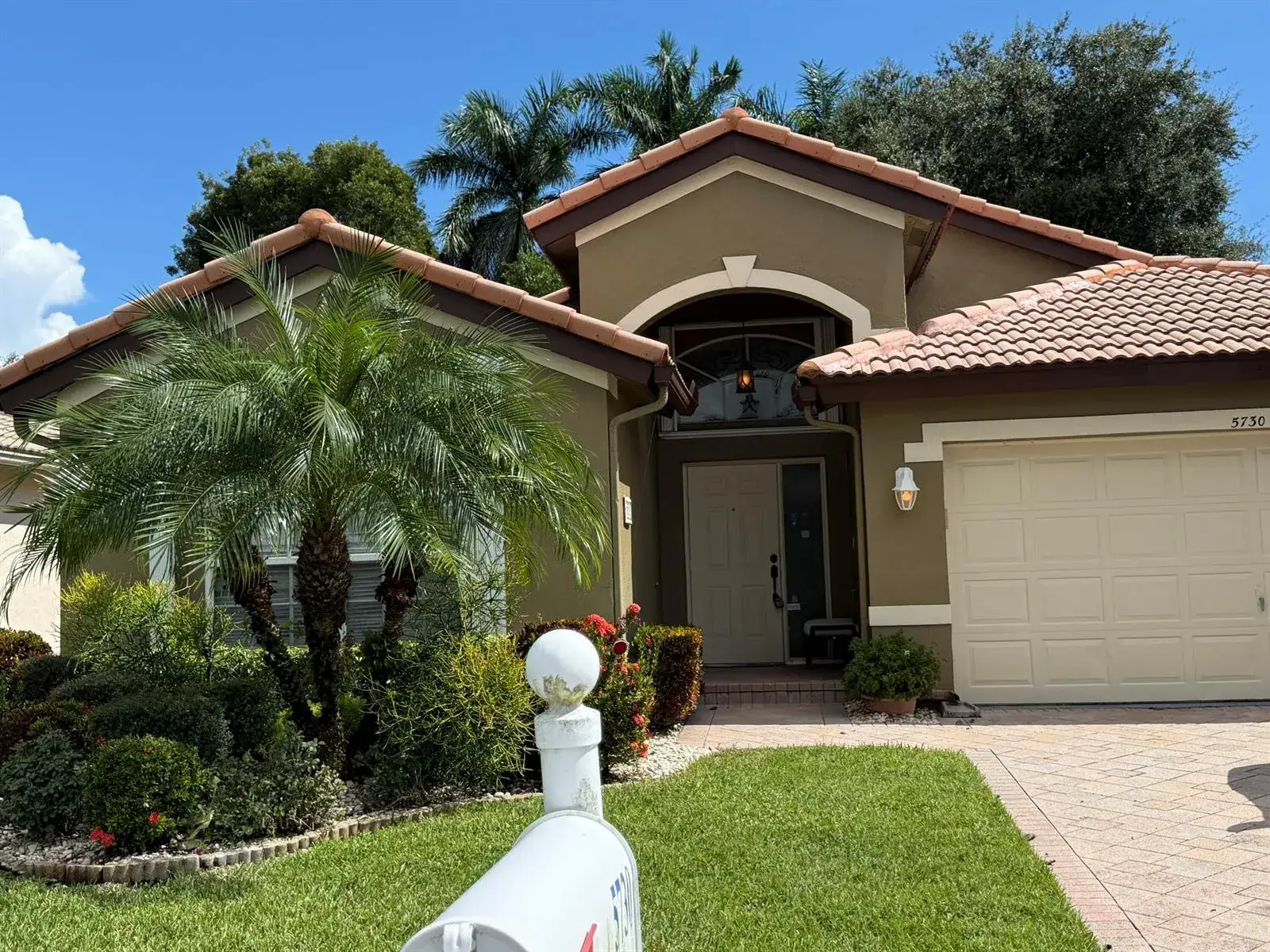 3 bedroom 2 bath Residential for sale at 5730 Royal Club Drive, Boynton Beach FL 33437