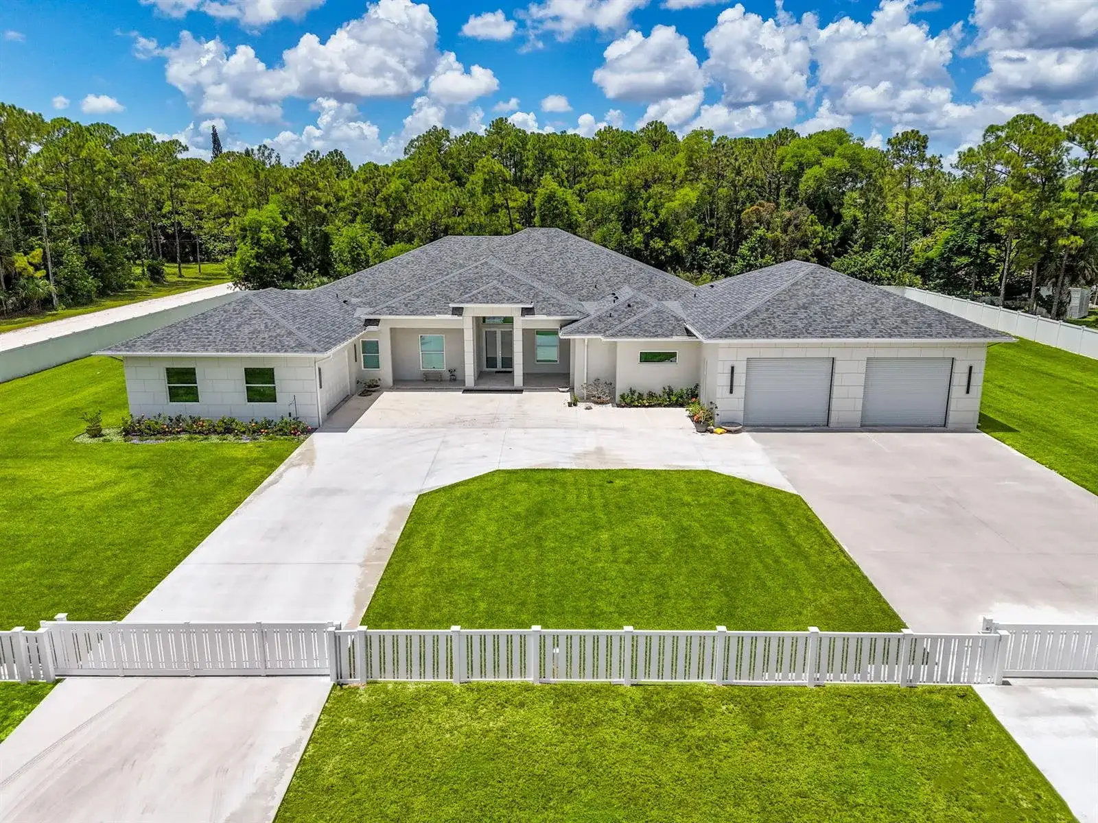 4 bedroom 4 bath Residential for sale at 8425 Apache Boulevard, FL 33470