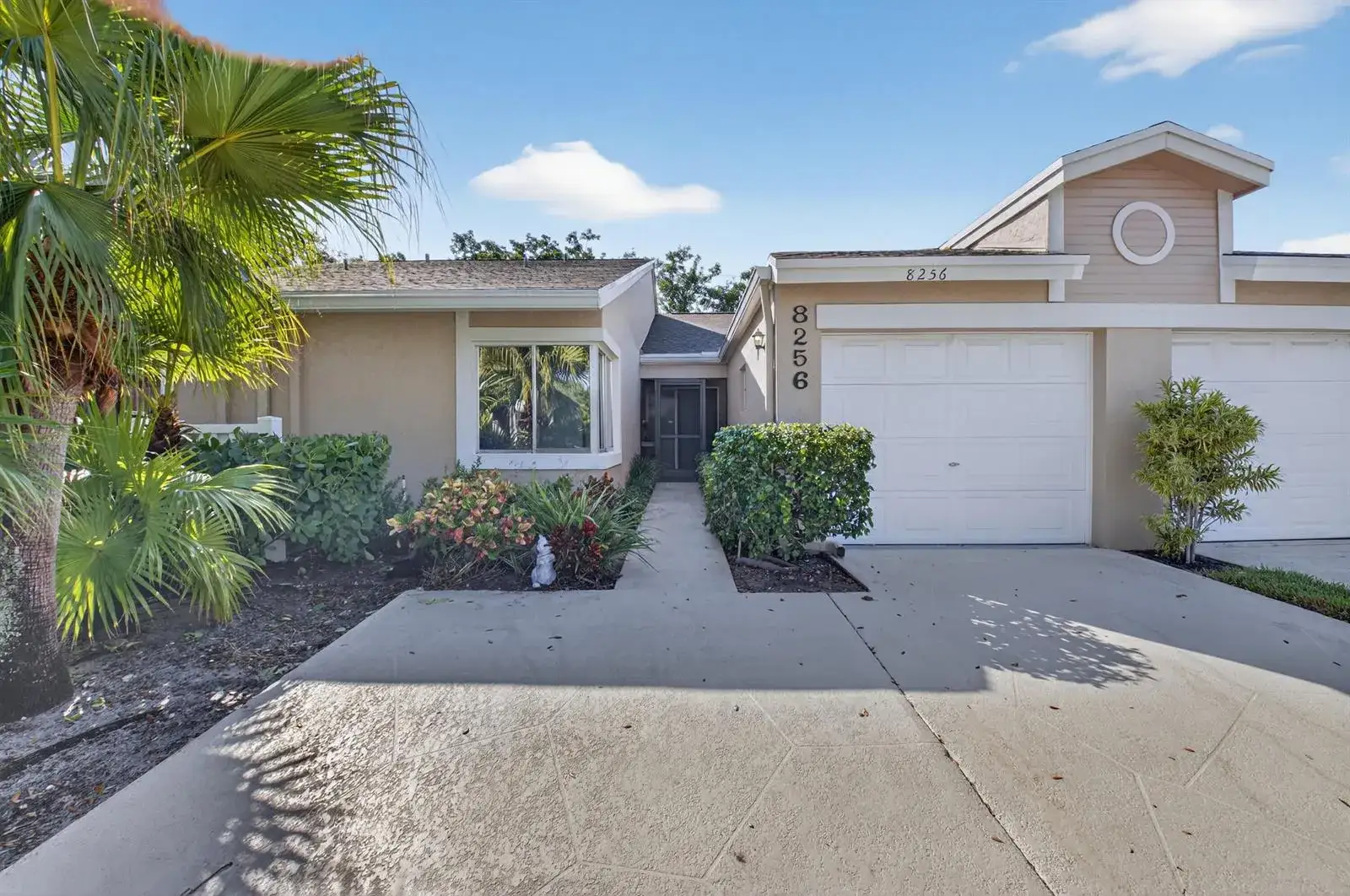 2 bedroom 2 bath Residential for sale at 8256 Summerbreeze Lane, Boca Raton FL 33496