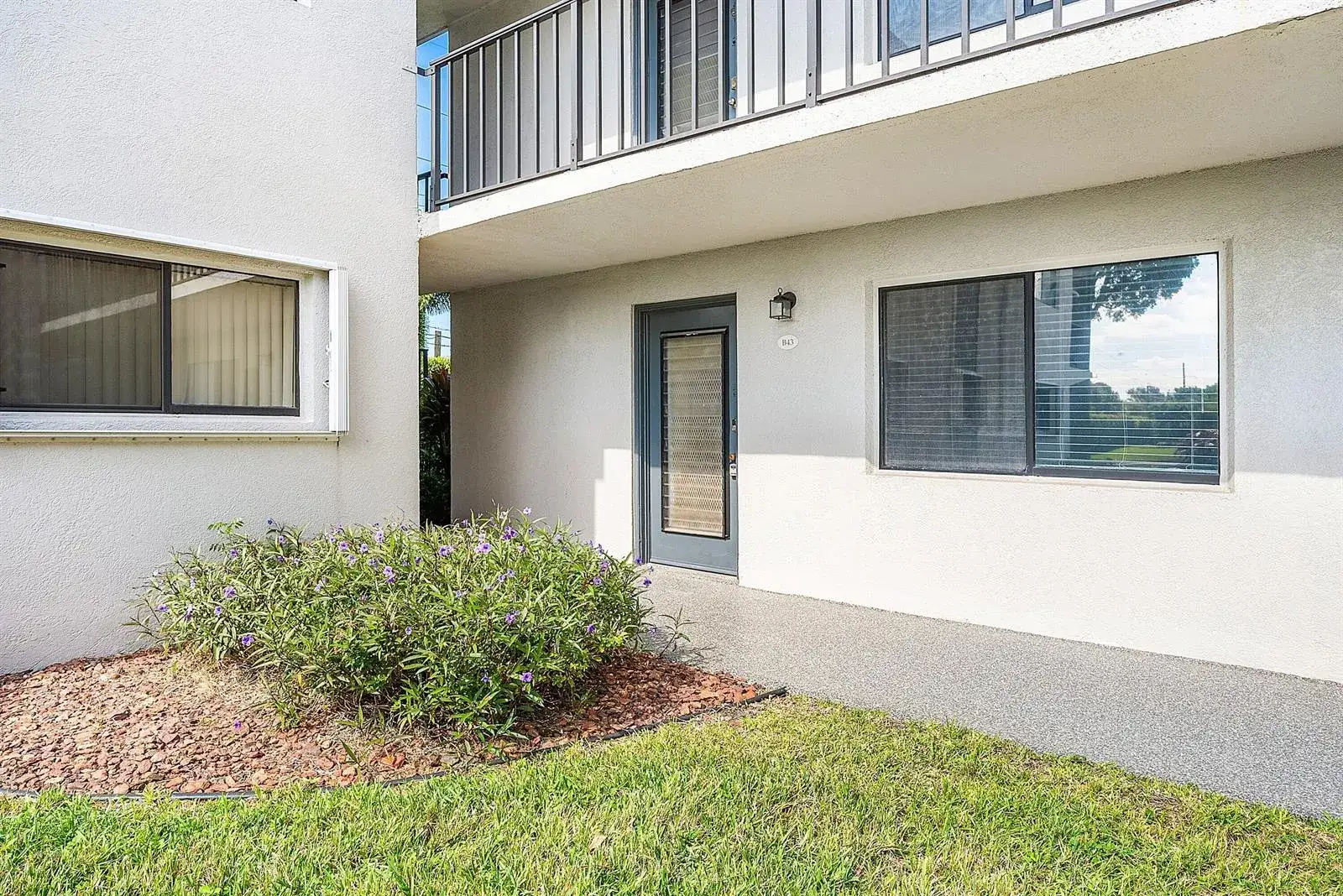 2 bedroom 2 bath Residential for sale at 15036 Ashland Lane # 43, Delray Beach FL 33484