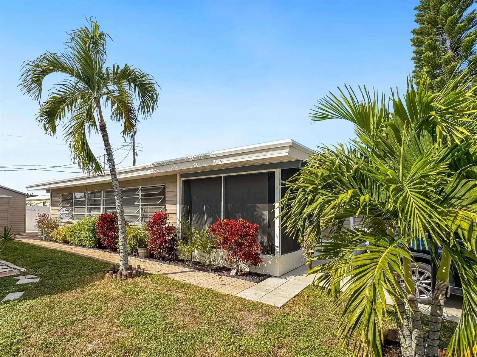 2 bedroom 2 bath Residential for sale at 14553 Elmhurst Drive, Delray Beach FL 33445