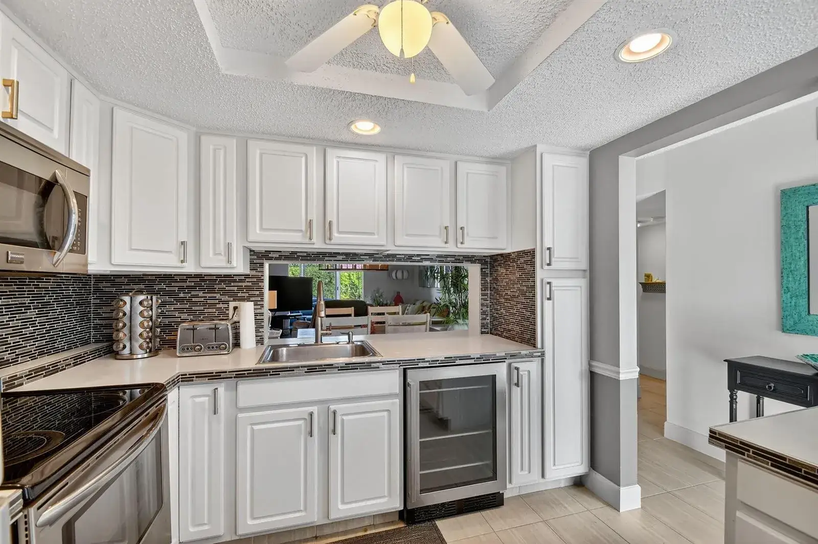2 bedroom 2 bath Residential for sale at 2400 NE 1st Lane # 102, Boynton Beach FL 33435
