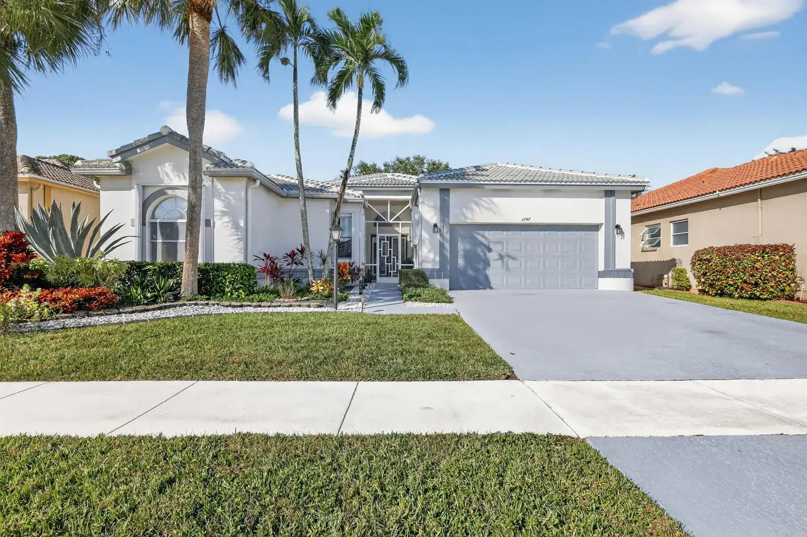 3 bedroom 2 bath Residential for sale at 3747 Spring Crest Court, Lake Worth FL 33467