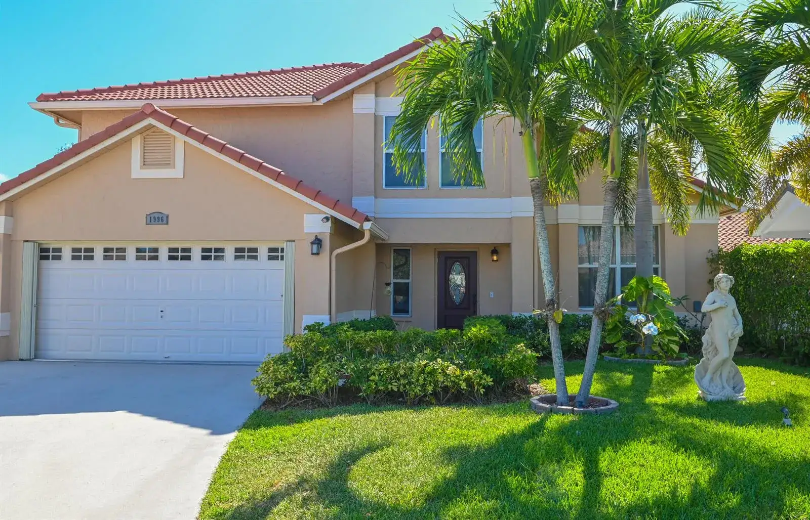 4 bedroom 2 bath Residential for sale at 1996 Lake Breeze Court, Wellington FL 33414