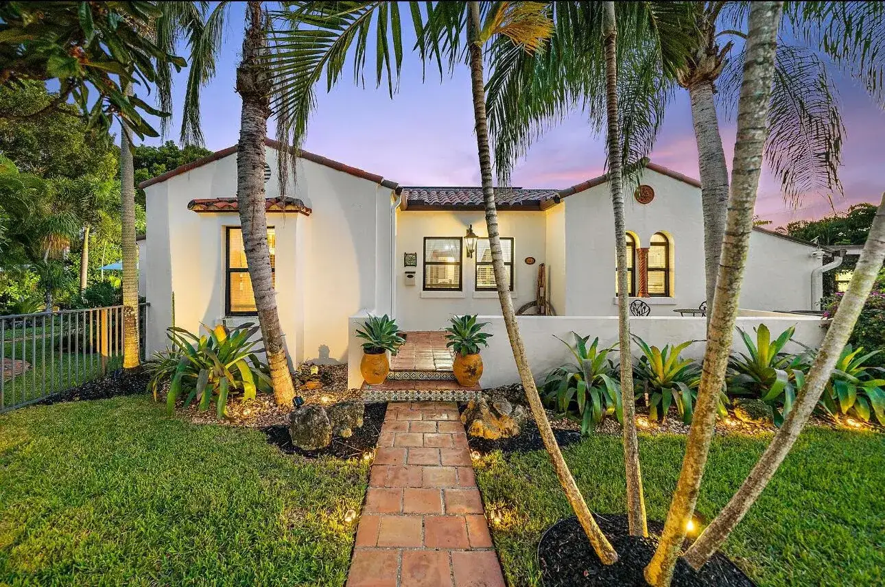 4 bedroom 4 bath Residential Lease for rent at 400 33rd Street, West Palm Beach FL 33407