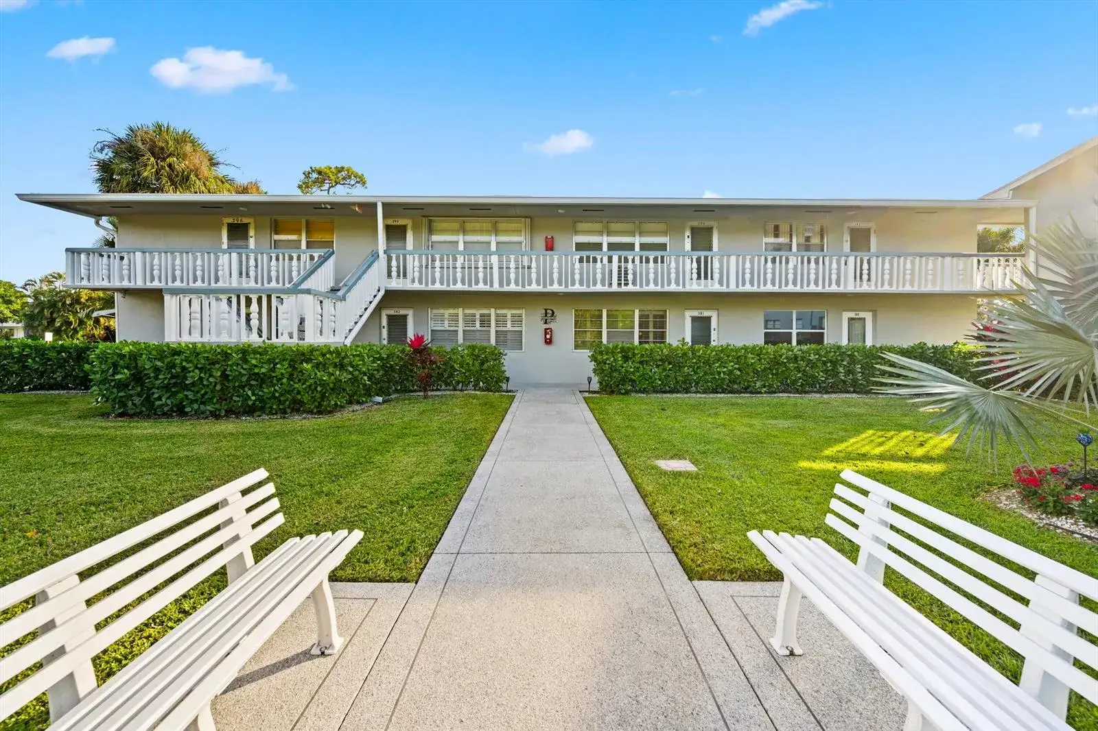 2 bedroom 1 bath Residential for sale at 380 Sheffield P, West Palm Beach FL 33417