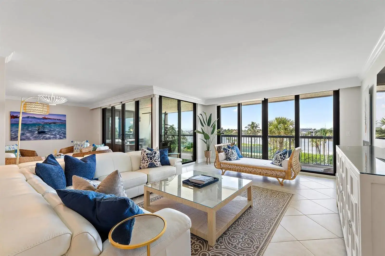 2 bedroom 2 bath Residential for sale at 19670 Beach Road # B303, Jupiter FL 33469