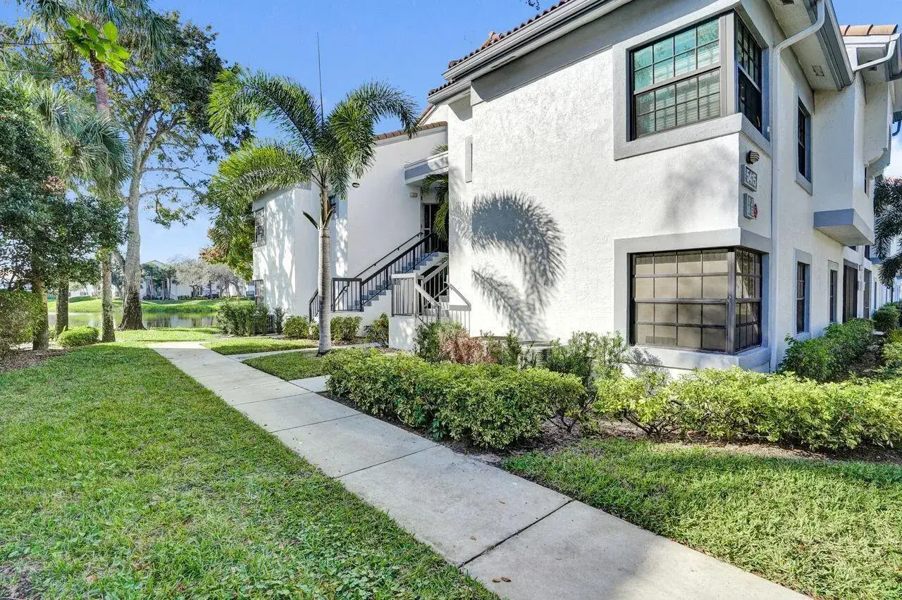 3 bedroom 2 bath Residential for sale at 5415 Verona Drive # I, Boynton Beach FL 33437