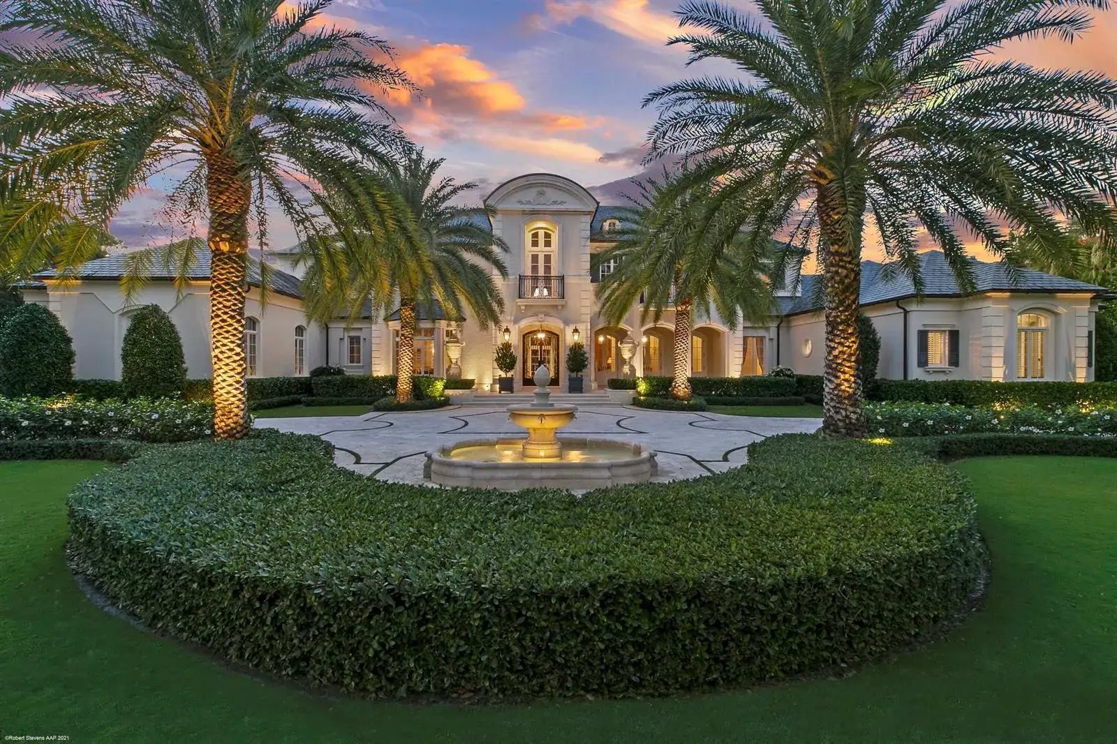 6 bedroom 8 bath Residential for sale at 146 Bears Club Drive, Jupiter FL 33477