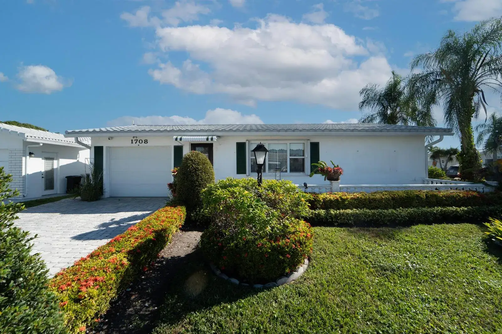 2 bedroom 2 bath Residential for sale at 1708 SW 21st Street SW, Boynton Beach FL 33426