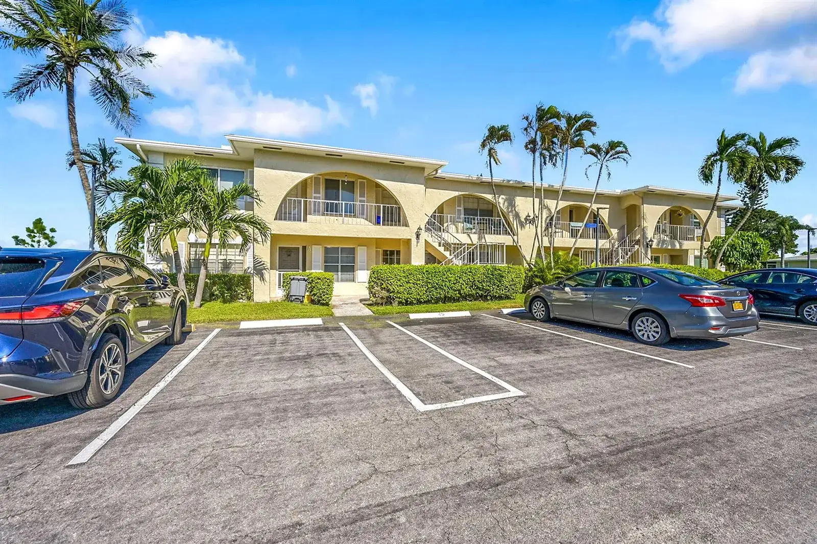 2 bedroom 2 bath Residential for sale at 13791 Flora Place # A, Delray Beach FL 33484