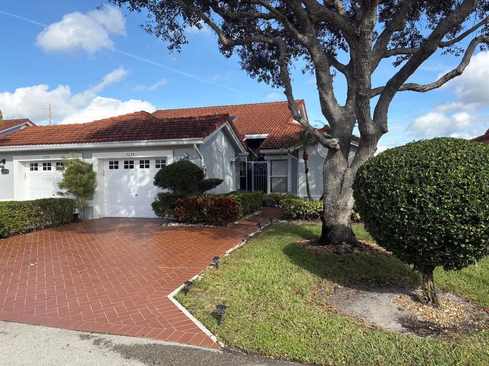2 bedroom 2 bath Residential Lease for rent at 7275 Summer Tree Drive, Boynton Beach FL 33437