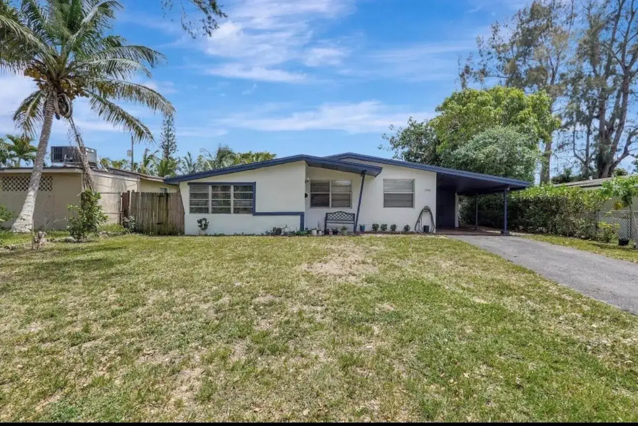 3 bedroom 2 bath Residential for sale at 7530 Atlanta Street, Hollywood FL 33024
