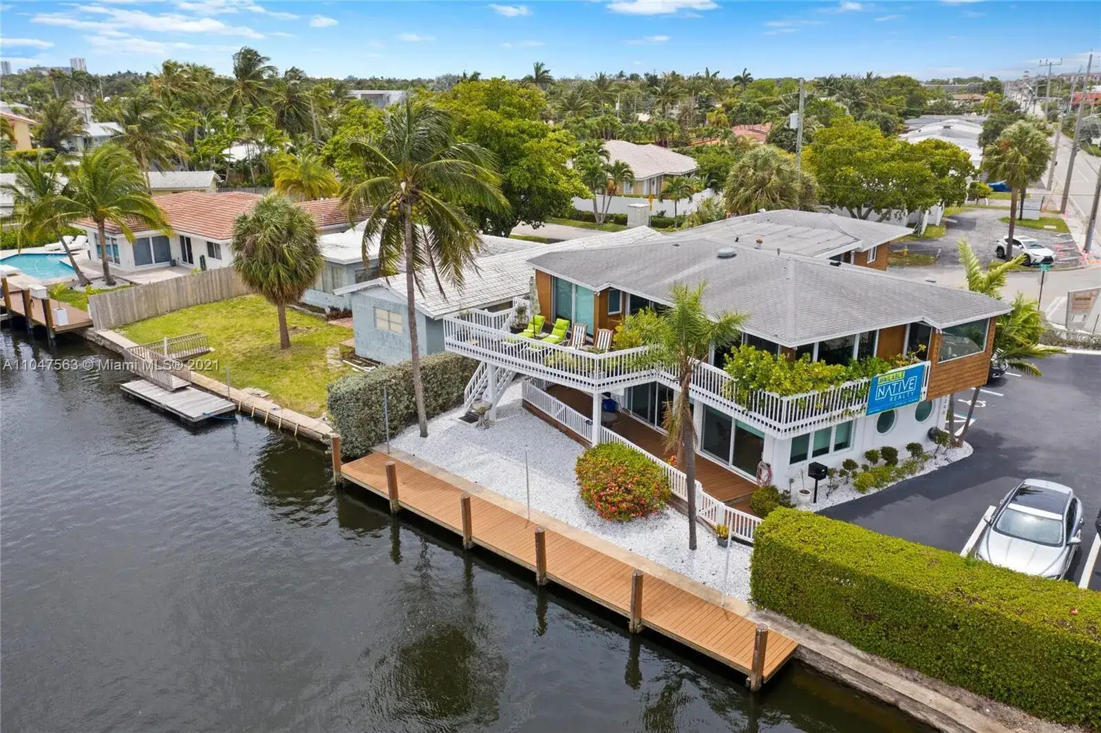Commercial Sale for sale at 2200 NE 26th Street, Wilton Manors FL 33305