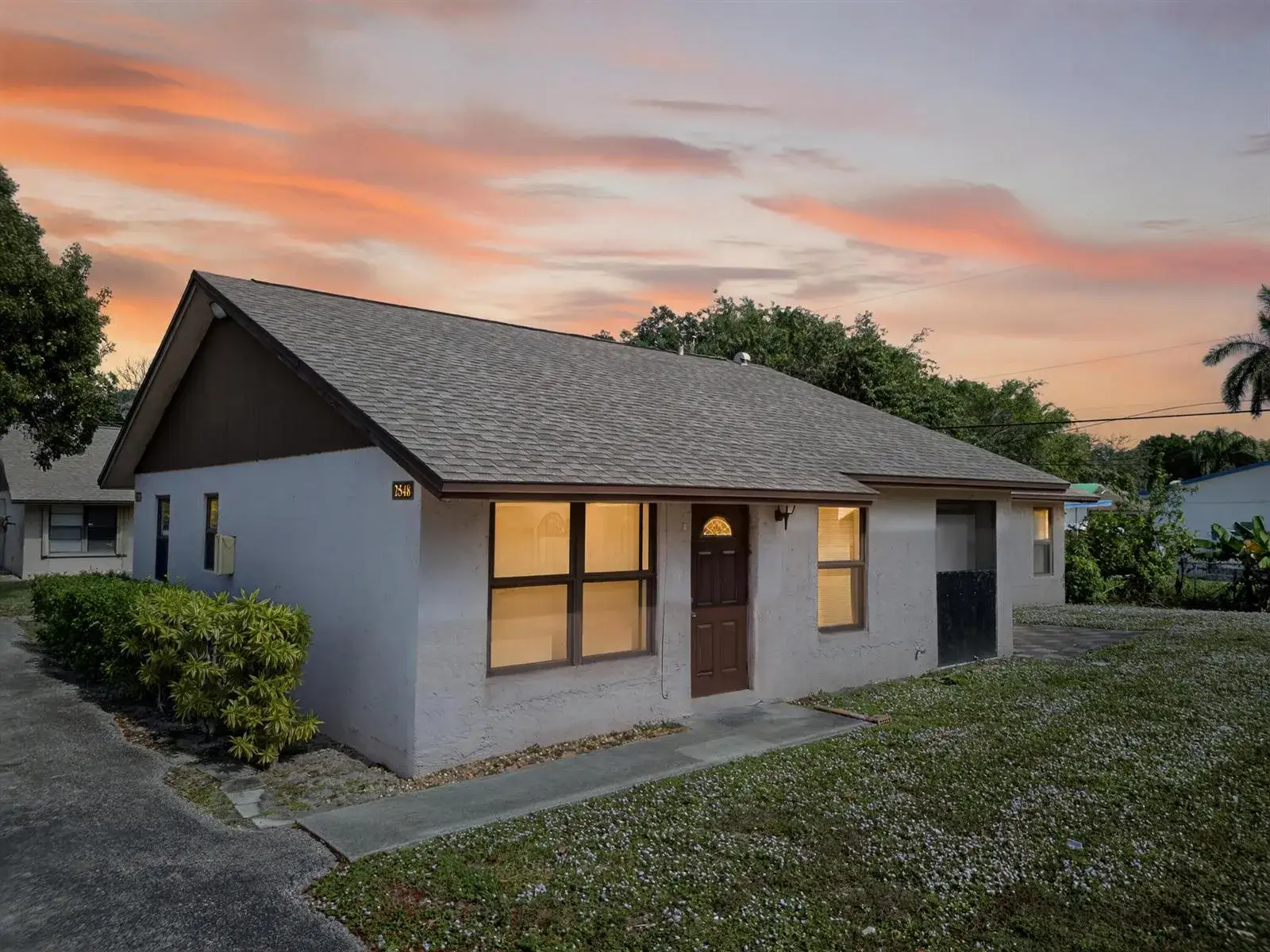 2 bedroom 2 bath Residential for sale at 2548 Ida Way, West Palm Beach FL 33415