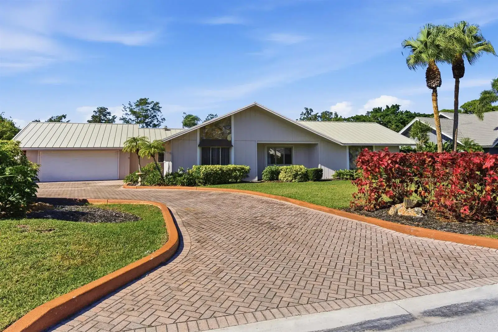 4 bedroom 3 bath Residential for sale at 5151 SE Burning Tree Circle, Stuart FL 34997