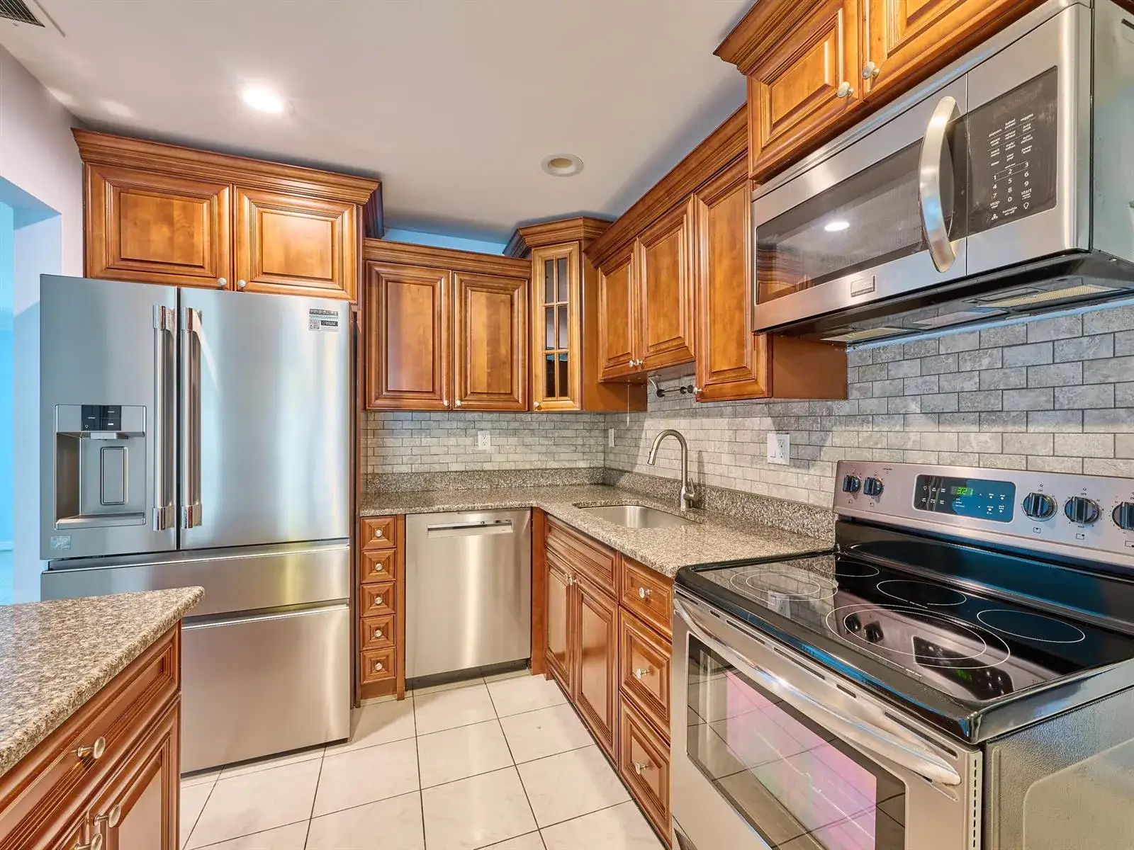 2 bedroom 2 bath Residential for sale at 1710 SW 22nd Street, Boynton Beach FL 33426