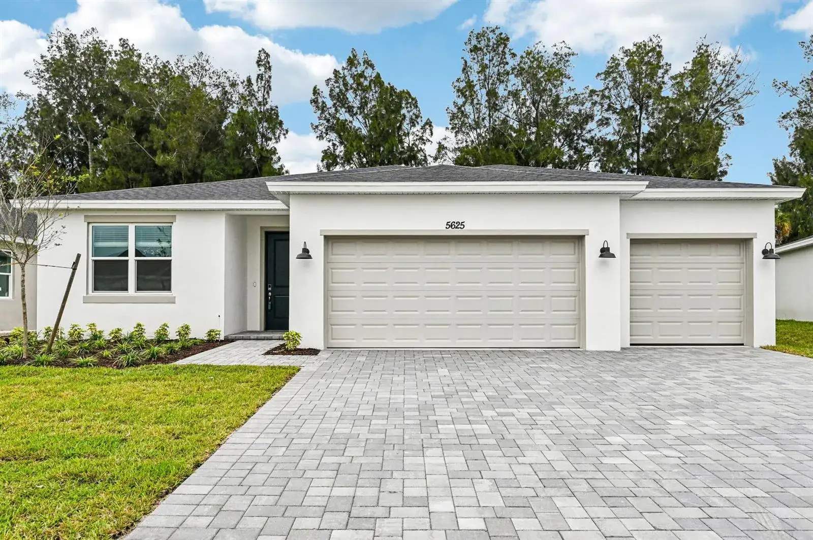 4 bedroom 3 bath Residential for sale at 5625 Hampton Park Circle, Vero Beach FL 32966