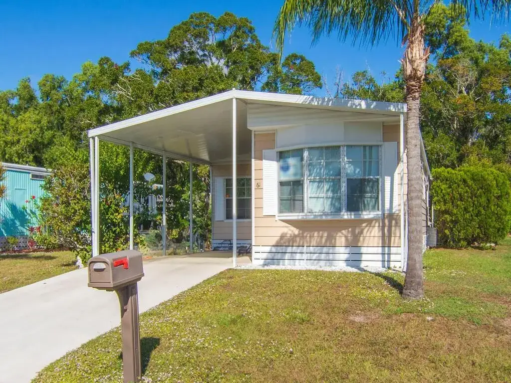 2 bedroom 2 bath Residential for sale at 61 E Caribbean, Port St. Lucie FL 34952