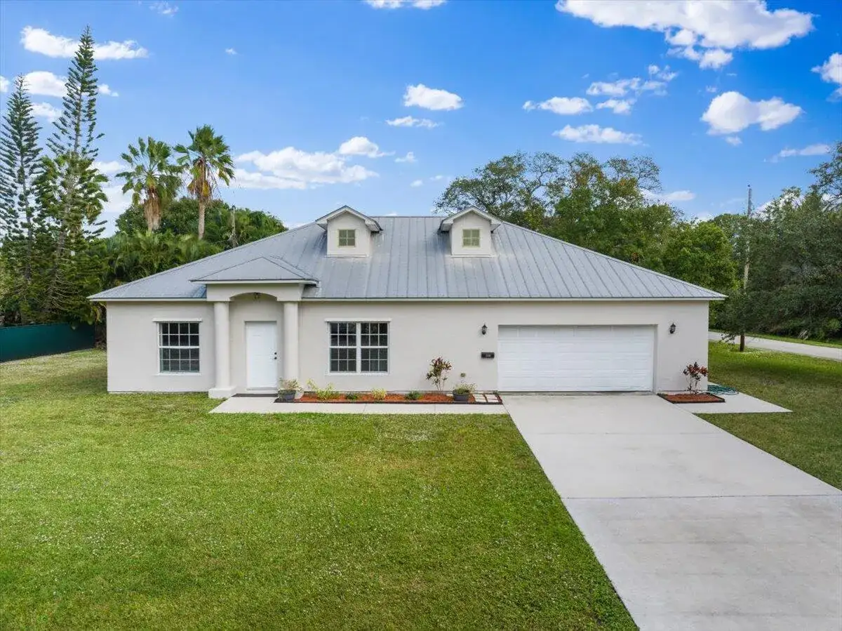 3 bedroom 2 bath Residential for sale at 1410 4th Court, Vero Beach FL 32960