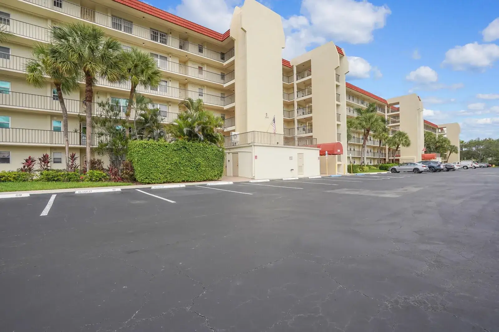 2 bedroom 2 bath Residential Lease for rent at 3959 Via Poinciana # 503, Lake Worth FL 33467