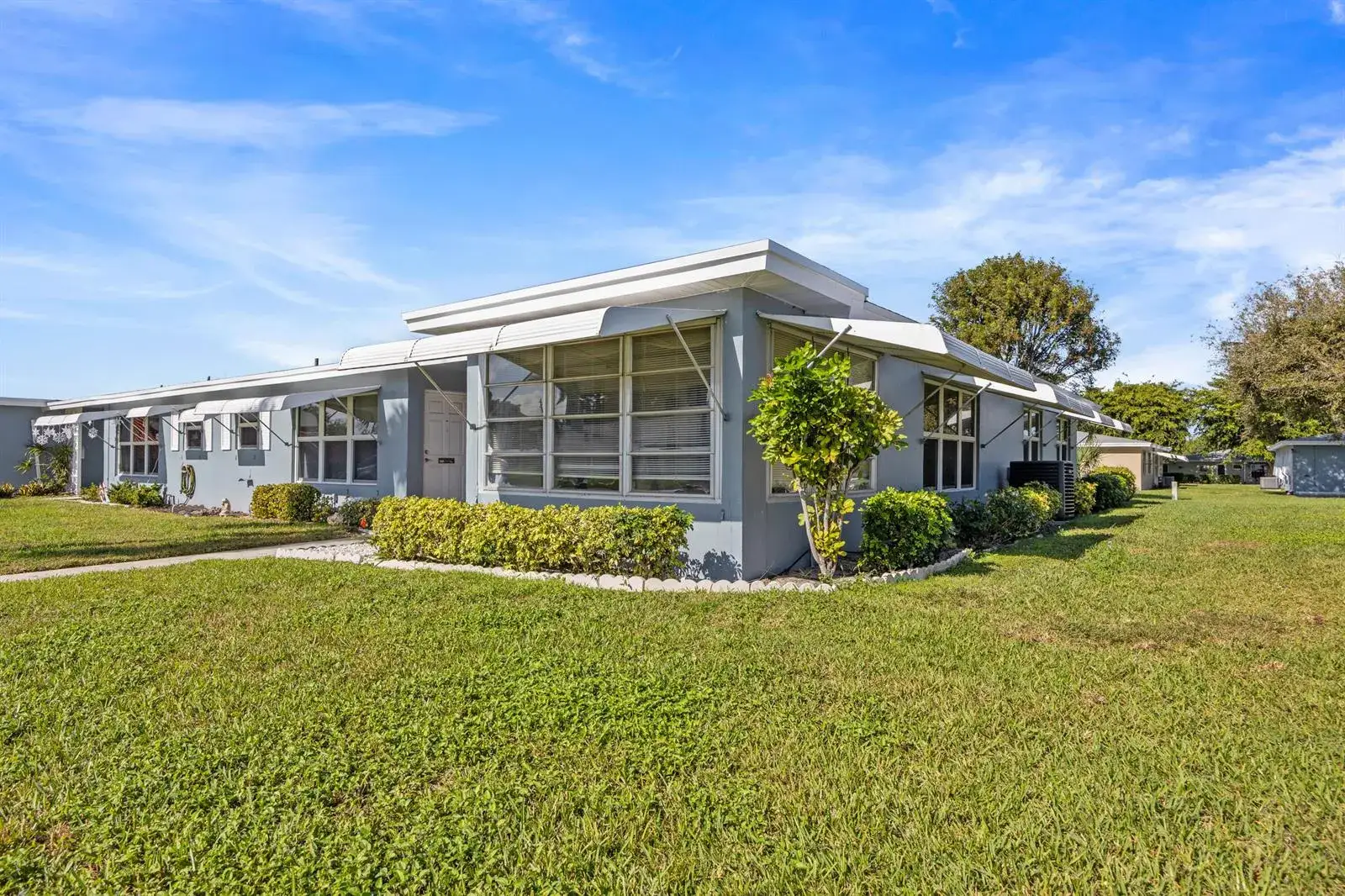 2 bedroom 2 bath Residential for sale at 275 High Point Court # D, Boynton Beach FL 33435