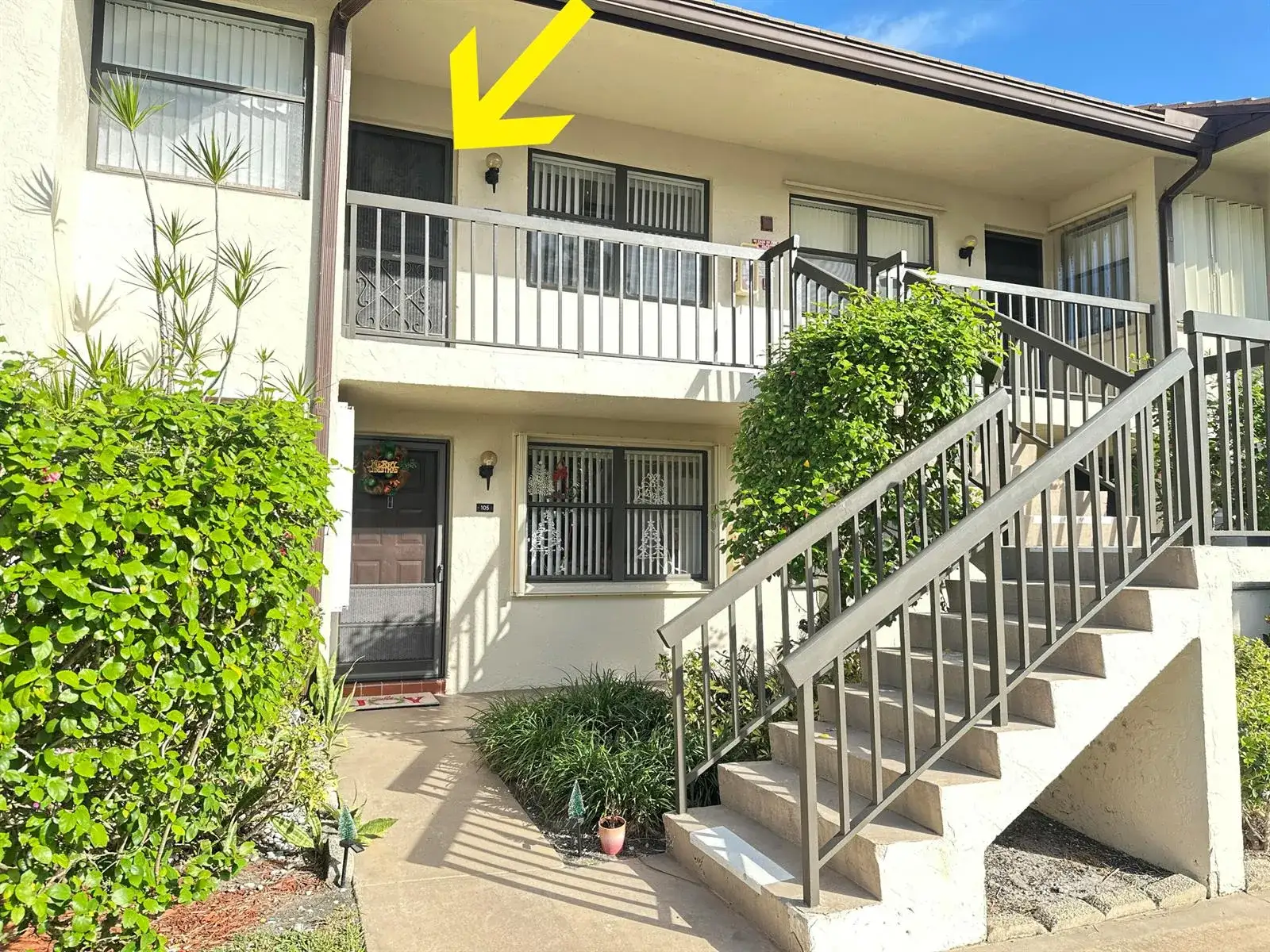 2 bedroom 2 bath Residential Lease for rent at 7593 Tahiti Lane # 205, Lake Worth FL 33467