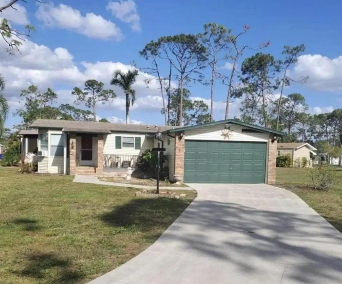 2 bedroom 2 bath Residential for sale at 19418 Saddlebrook Court, FL 33903