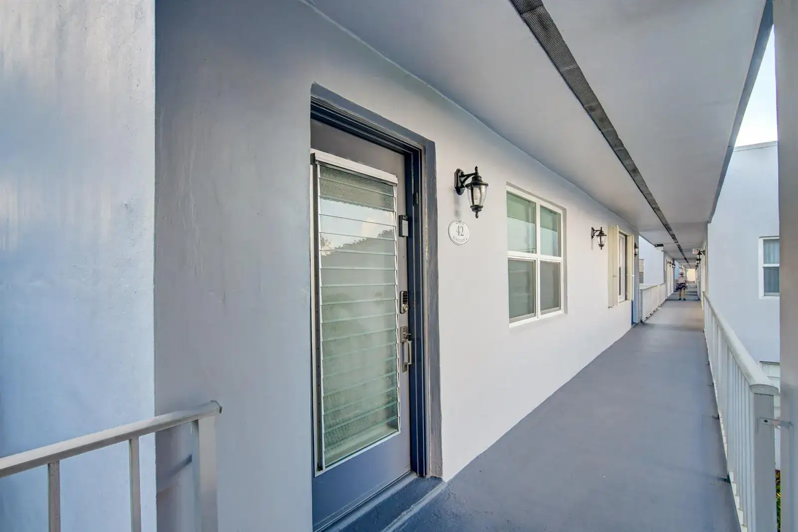 1 bedroom 1 bath Residential Lease for rent at 42 Burgundy A # A, Delray Beach FL 33484