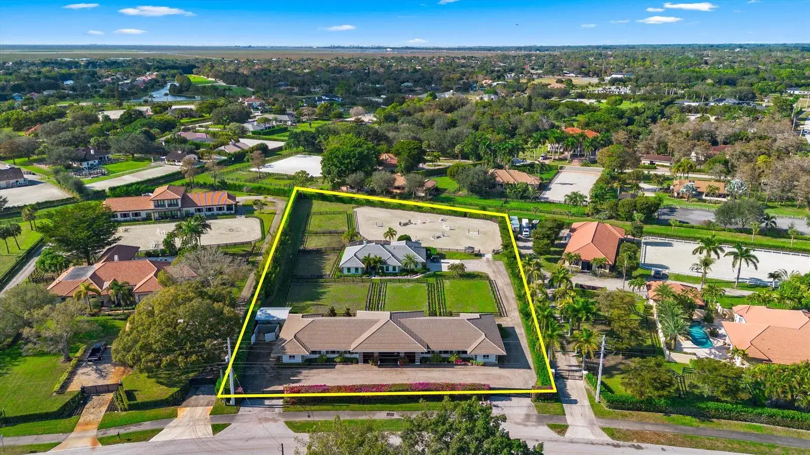 4 bedroom 3 bath Residential for sale at 14371 Wellington Trace, Wellington FL 33414