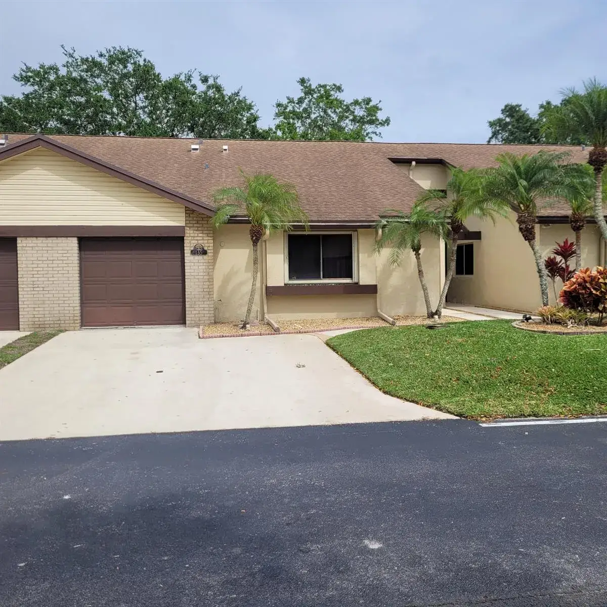 3 bedroom 2 bath Residential for sale at 135 Meander Circle, Royal Palm Beach FL 33411
