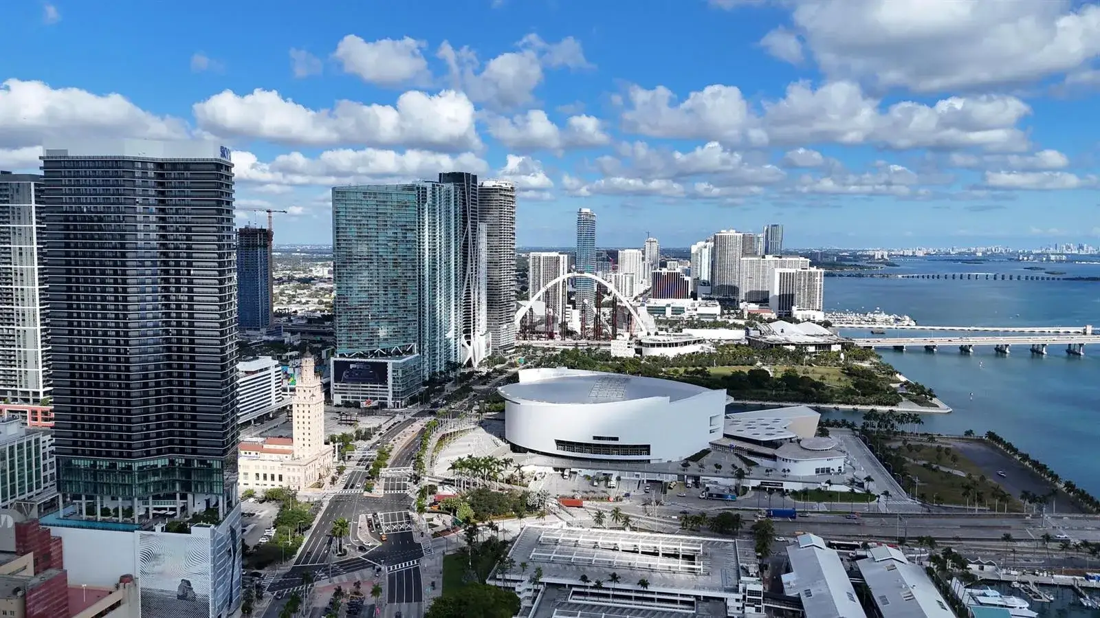 1 bedroom 1 bath Residential for sale at 398 NE 5th Street # 1715, Miami FL 33132
