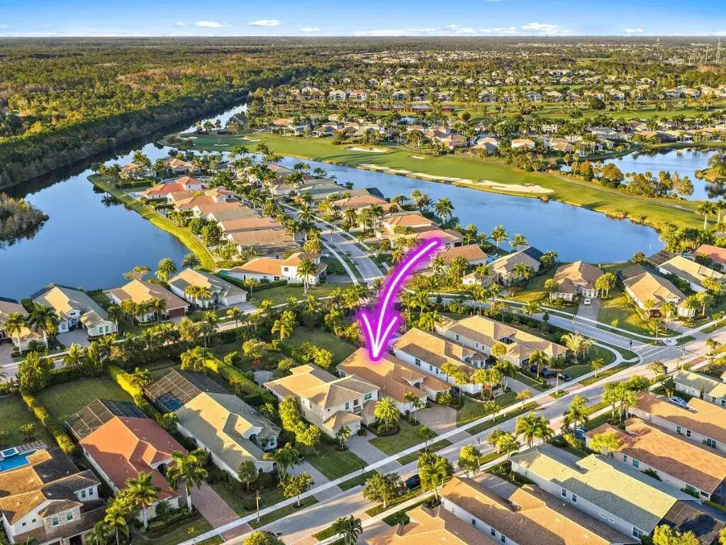 3 bedroom 3 bath Residential for sale at 271 Carina Drive, Jupiter FL 33478