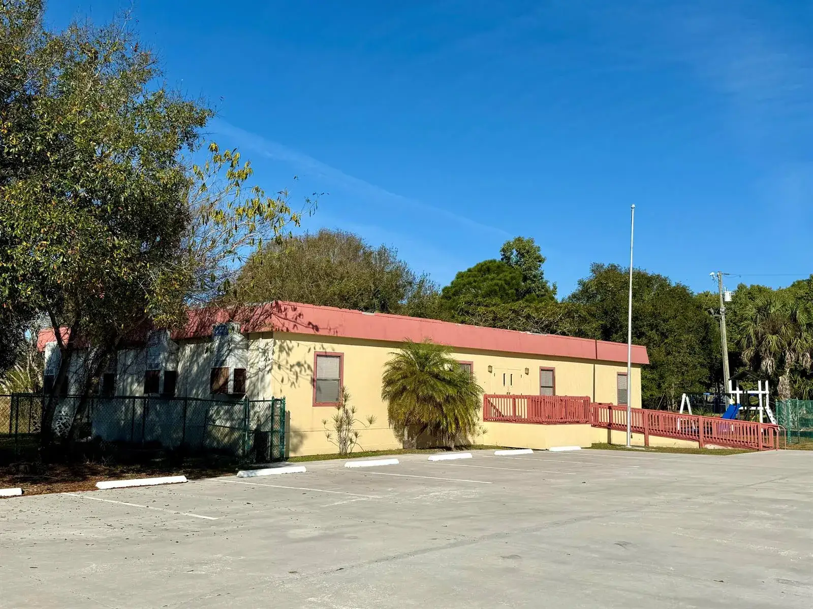 Commercial Sale for sale at 2525 S 25th Street, Fort Pierce FL 34981