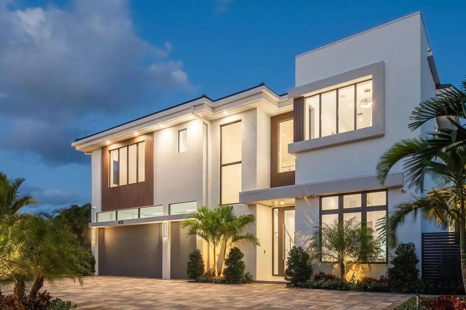 5 bedroom 7 bath Residential for sale at 450 NE Spanish Court, Boca Raton FL 33432