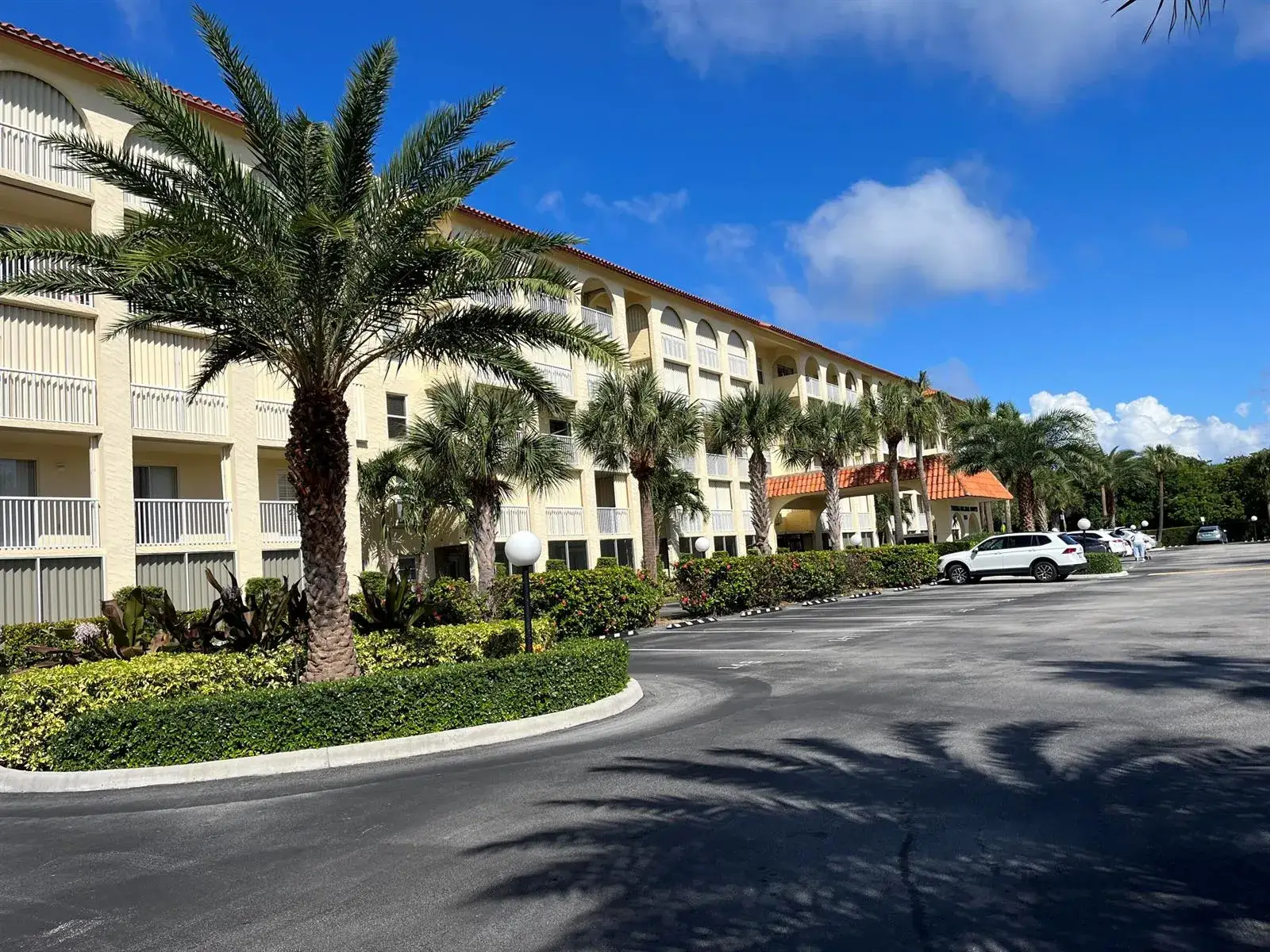 3 bedroom 2 bath Residential for sale at 951 De Soto Road # 2300, Boca Raton FL 33432