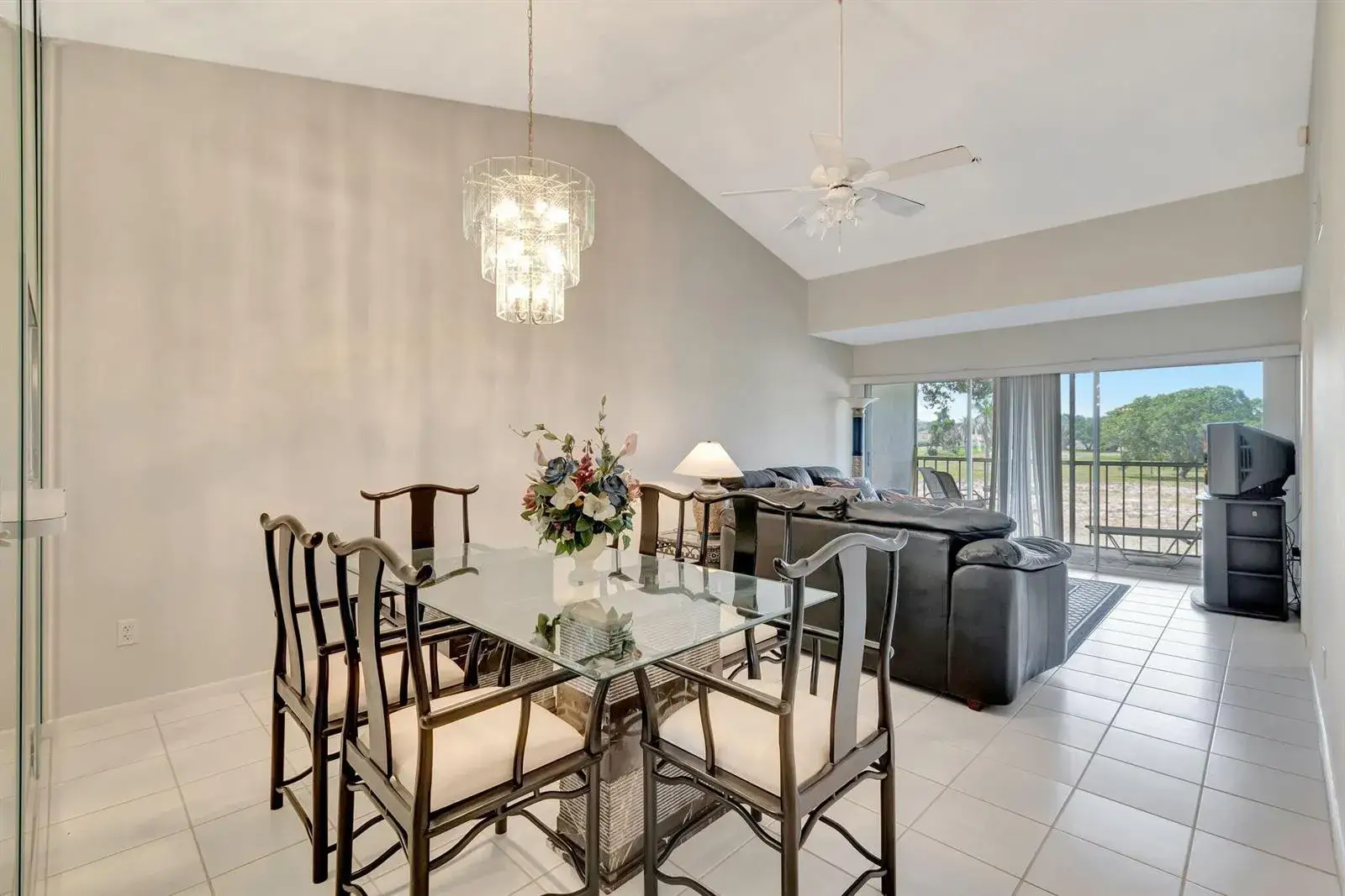 2 bedroom 2 bath Residential for sale at 280 NW 67th Street # B207, Boca Raton FL 33487