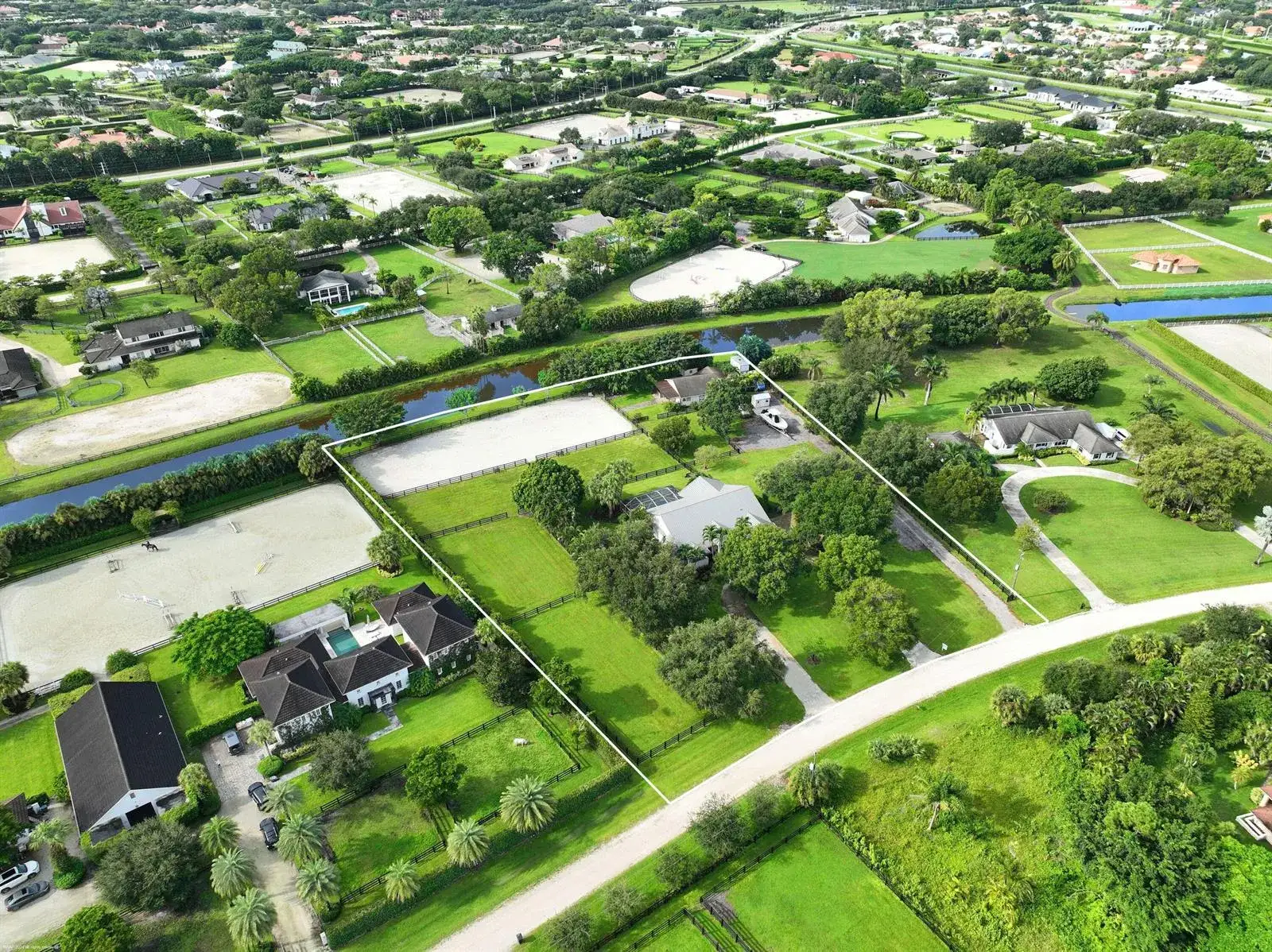 5 bedroom 3 bath Residential for sale at 14564 Rolling Rock Place, Wellington FL 33414