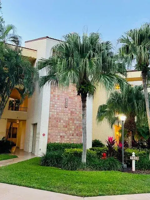 2 bedroom 2 bath Residential Lease for rent at 7535 La Paz Boulevard # 307, Boca Raton FL 33433