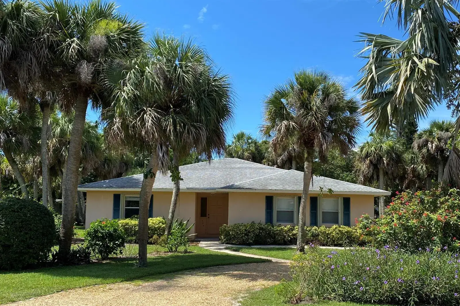 2 bedroom 2 bath Residential Lease for rent at 956 Tulip Lane, Vero Beach FL 32963