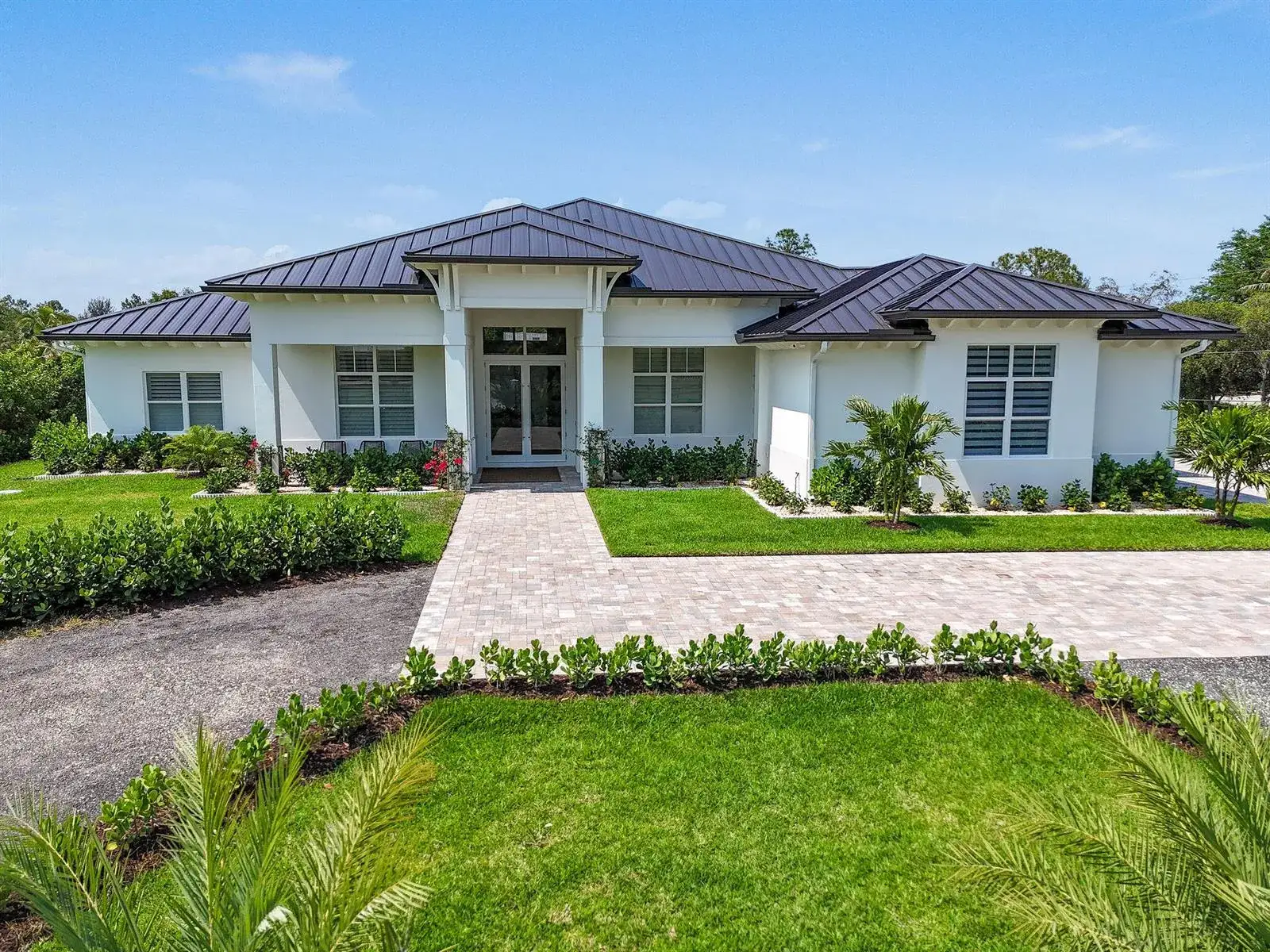 4 bedroom 4 bath Residential for sale at 9105 Whippoorwill Trail, Jupiter FL 33478
