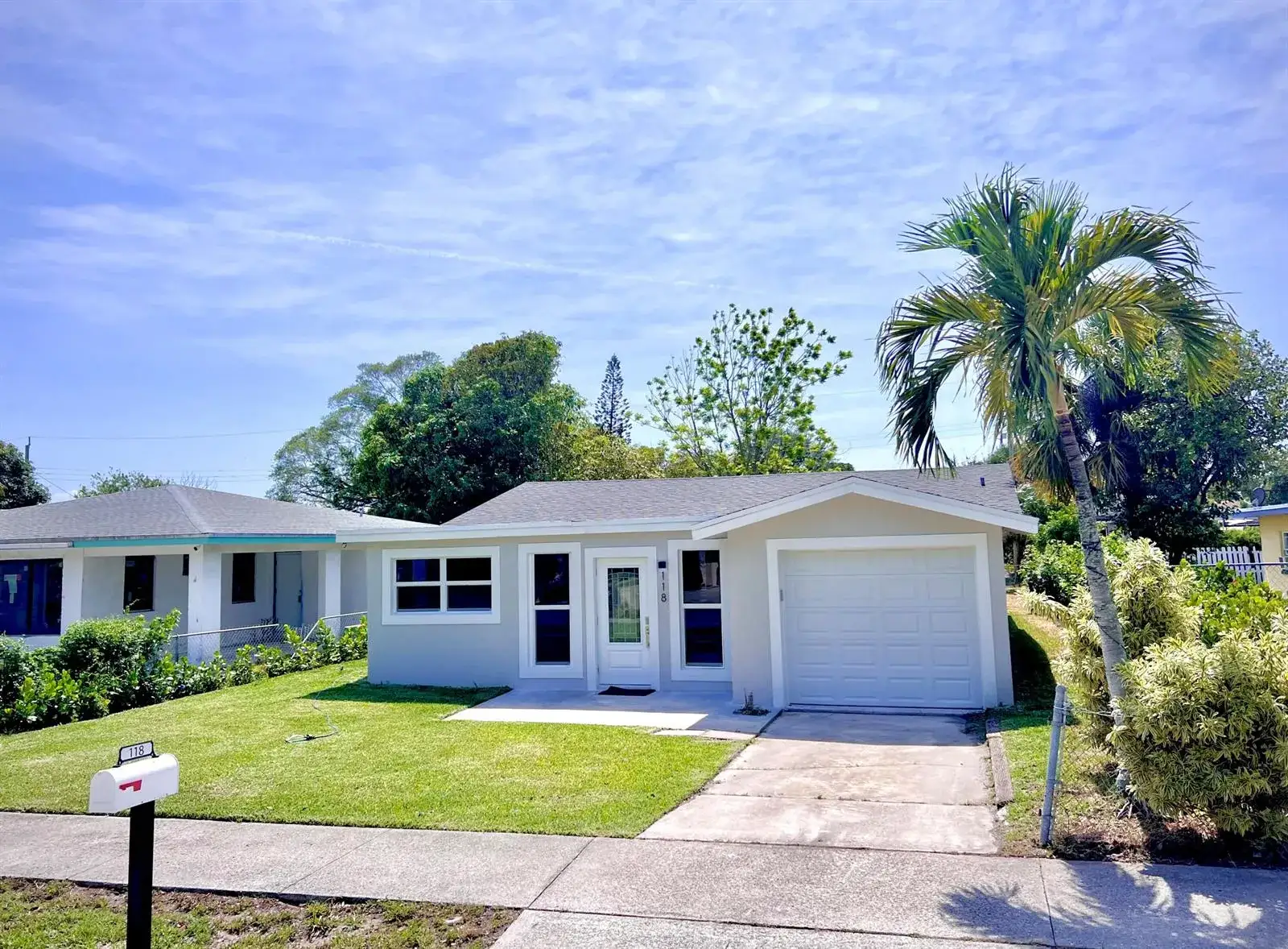 4 bedroom 2 bath Residential for sale at 118 SW 9th Avenue, Delray Beach FL 33444