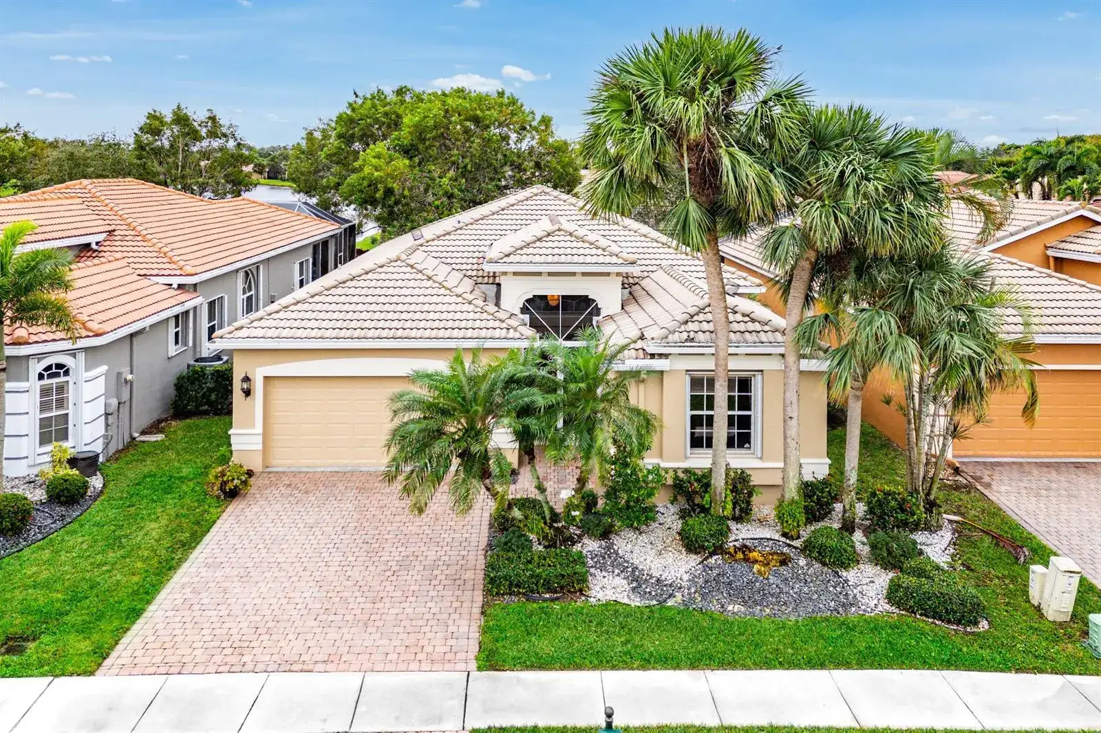 3 bedroom 2 bath Residential for sale at 8688 Via Avellino, Lake Worth FL 33467