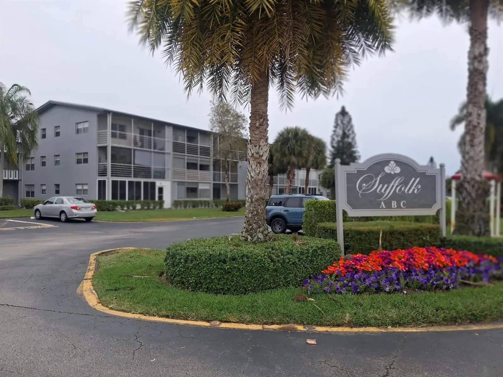 1 bedroom 1 bath Residential for sale at 105 Suffolk C # 105, Boca Raton FL 33434